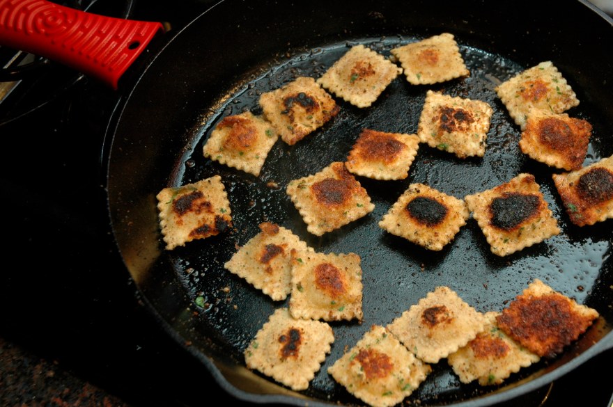 Toasted Ravioli with Marinara Dipping Sauce