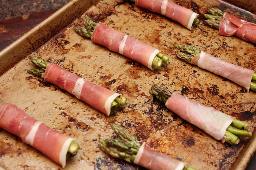 Prosciutto Wrapped Asparagus with Lemon Dill Dipping Sauce